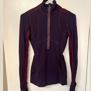 plum tight lululemon tip up jacket